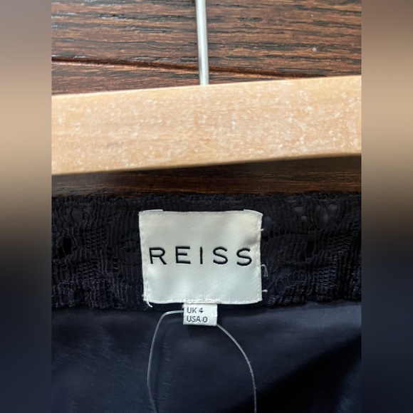 Reiss navy Lace Skirt - Picture 3 of 7